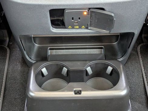 New 2025 Lincoln Navigator Reserve image 16