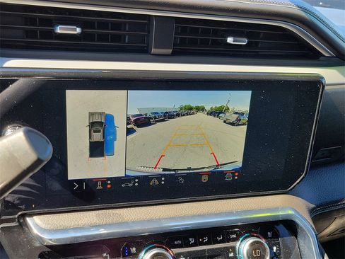 Used 2024 GMC Sierra 2500 Denali w/ Denali Reserve Package image 36