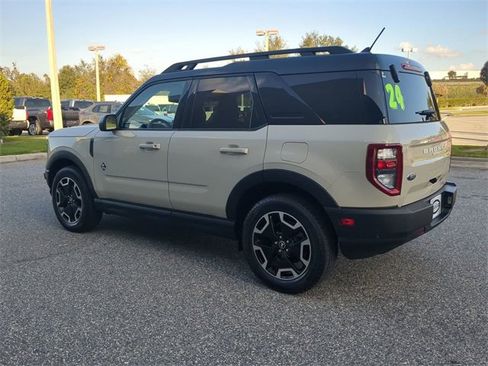 Used 2024 Ford Bronco Sport Outer Banks w/ Tech Package image 6