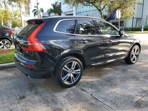 Certified 2021 Volvo XC60 T5 Momentum w/ Premium Package image 6