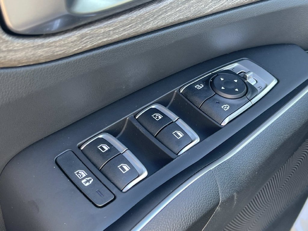 Used 2023 Kia Sorento S w/ Panoramic Sunroof Package AWD/4WD image 25