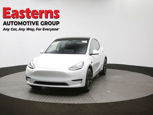 Used 2021 Tesla Model Y Long Range image 51