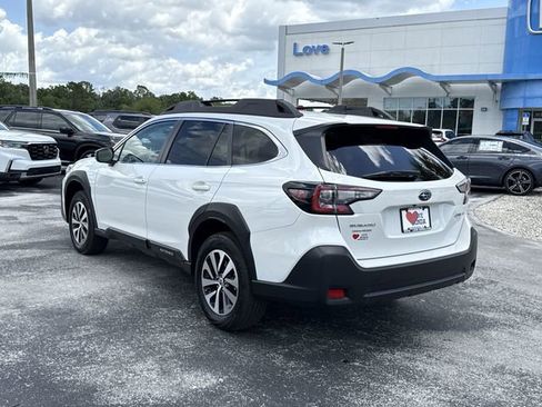 Used 2025 Subaru Outback Premium AWD/4WD image 8