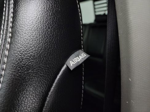 Used 2021 Ford F350 Lariat image 42