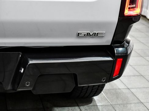 Used 2024 GMC Hummer EV 3X image 91