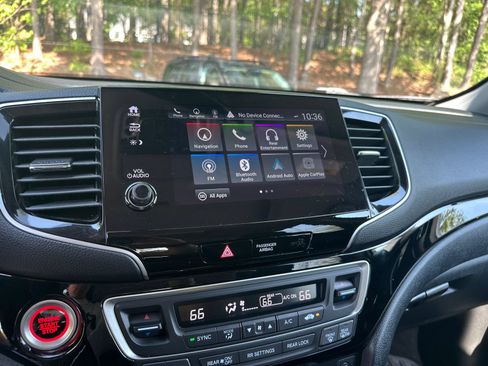 Used 2021 Honda Pilot Elite image 27