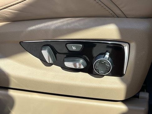 Used 2018 Cadillac Escalade ESV Platinum image 34