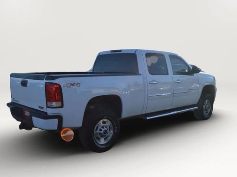 Used 2013 GMC Sierra 2500 Denali AWD/4WD image 10