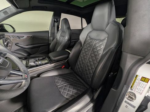 Used 2023 Audi SQ8 Prestige AWD/4WD image 5