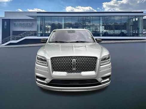 Used 2019 Lincoln Navigator Reserve AWD/4WD image 2