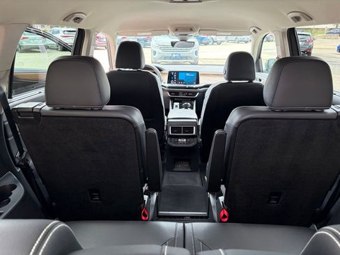 Certified 2026 Volkswagen Atlas SE image 19