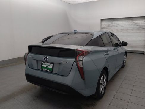 Used 2017 Toyota Prius Three w/ Advanced Technology Package FWD image 9