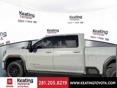 Used 2025 GMC Sierra 2500 AT4 w/ AT4 Preferred Package AWD/4WD image 7