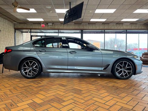 Used 2021 BMW 540i xDrive w/ M Sport Package image 9