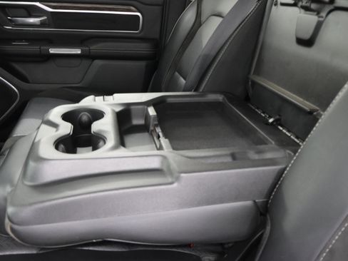 Used 2019 RAM 1500 Laramie AWD/4WD image 35