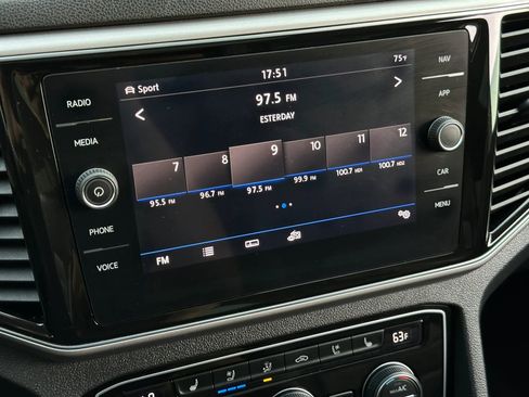 Used 2019 Volkswagen Atlas SEL Premium image 35