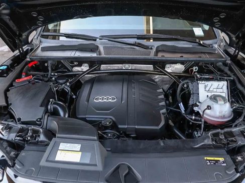 Used 2022 Audi Q5 2.0T Premium w/ Convenience Package image 29