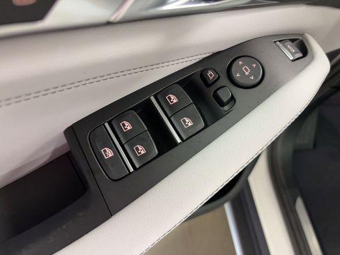 Used 2026 BMW X5 sDrive40i w/ Premium Package RWD image 22
