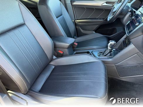 Used 2023 Volkswagen Tiguan SE R-Line image 13