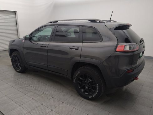 Used 2019 Jeep Cherokee Trailhawk w/ Cold Weather Group AWD/4WD image 3