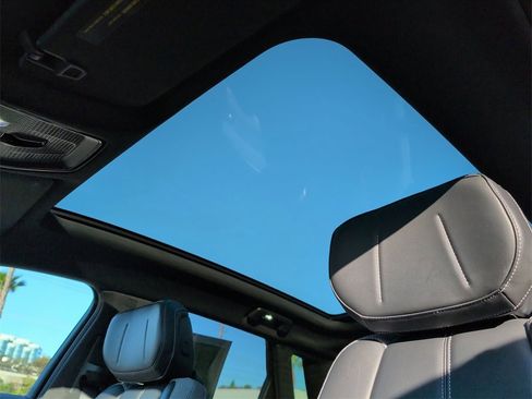 Certified 2024 Cadillac Lyriq Tech w/ Driver Assist Package image 7