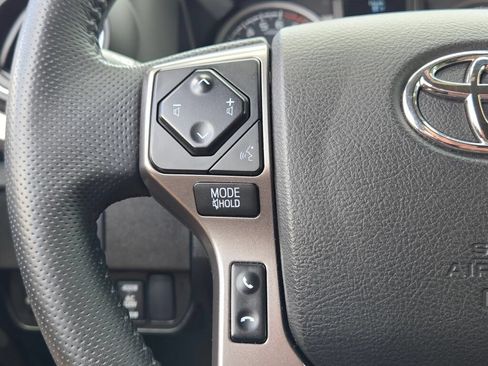 Used 2022 Toyota Tacoma Limited AWD/4WD image 33