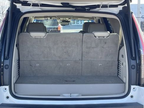 Certified 2016 Cadillac Escalade Premium image 25