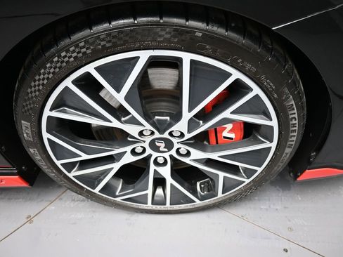 Used 2022 Hyundai Elantra N Base image 13