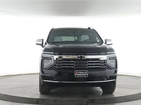 Used 2026 Chevrolet Suburban Premier w/ Sun And Tow Package AWD/4WD image 12