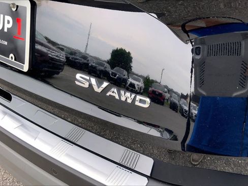 Used 2023 Nissan Rogue SV AWD/4WD image 10