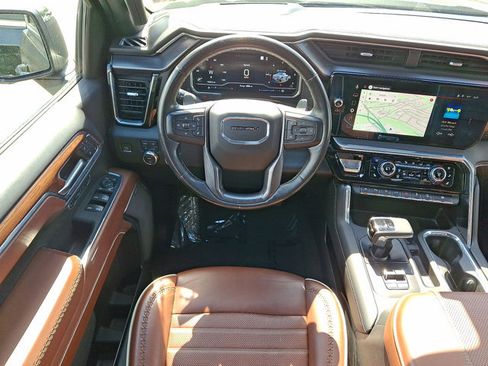 Used 2023 GMC Sierra 1500 Denali Ultimate AWD/4WD image 22