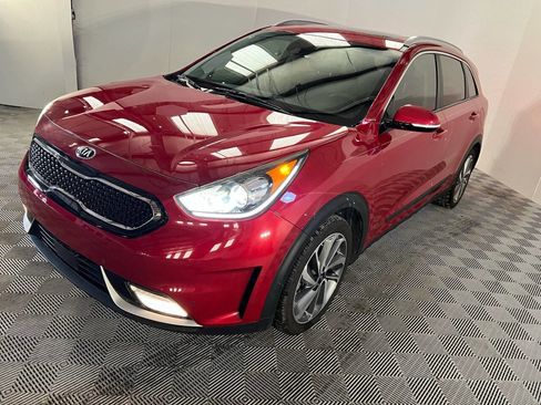 Used 2019 Kia Niro Touring image 2