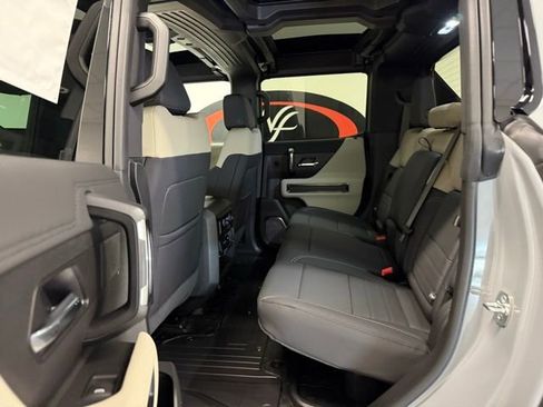 New 2026 GMC Hummer EV 4x4 Crew Cab image 15