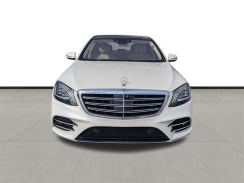 Used 2019 Mercedes-Benz S 560 Sedan image 2