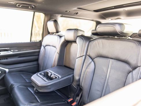 Used 2022 Jeep Wagoneer Series II w/ Premium Group I image 31