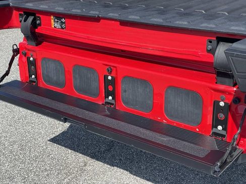 Used 2022 Chevrolet Silverado 1500 LT Trail Boss w/ LT Trail Boss Premium Package image 12