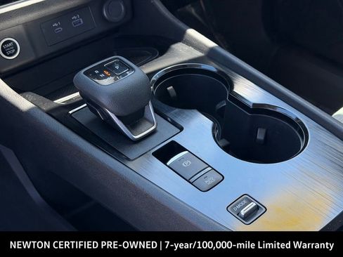 Used 2023 Nissan Rogue SV FWD image 38