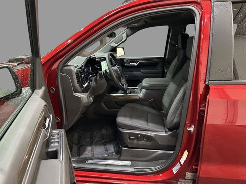 Used 2024 Chevrolet Silverado 1500 LT Trail Boss image 14