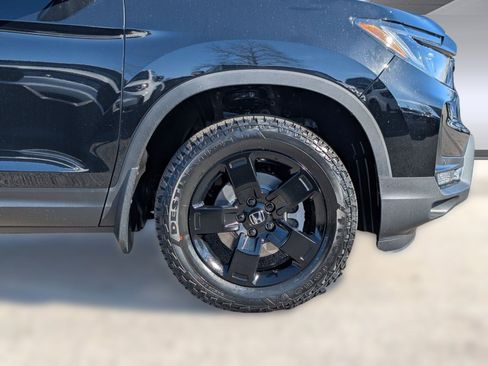 New 2026 Honda Ridgeline Black Edition image 12