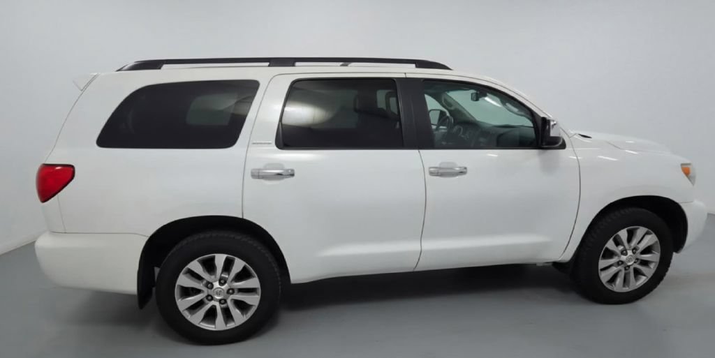 Used 2013 Toyota Sequoia Limited AWD/4WD image 4