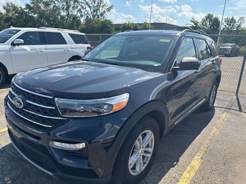 Used 2024 Ford Explorer XLT w/ Equipment Group 202A AWD/4WD image 24