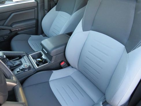 Certified 2025 Toyota Tacoma TRD Off-Road image 20