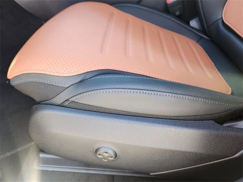 New 2026 Mercedes-Benz GLC 300 4MATIC image 9