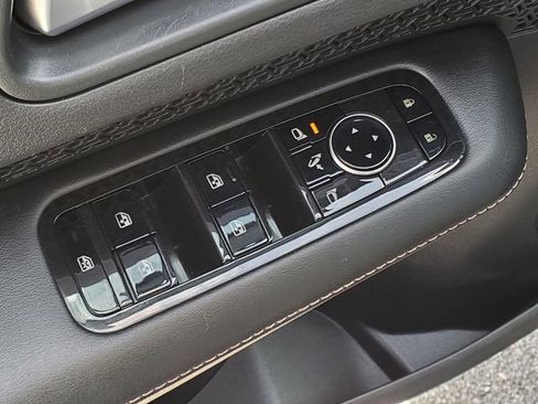 Certified 2023 Nissan Ariya FWD image 16