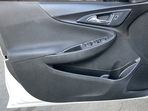 Used 2023 Chevrolet Malibu LT image 22