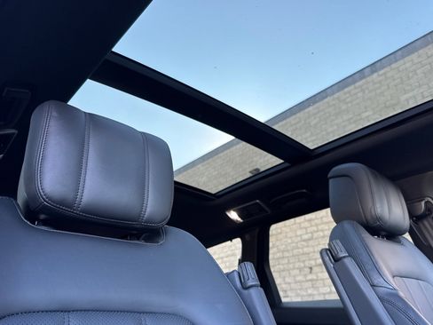 Used 2019 Land Rover Range Rover Sport HSE image 18