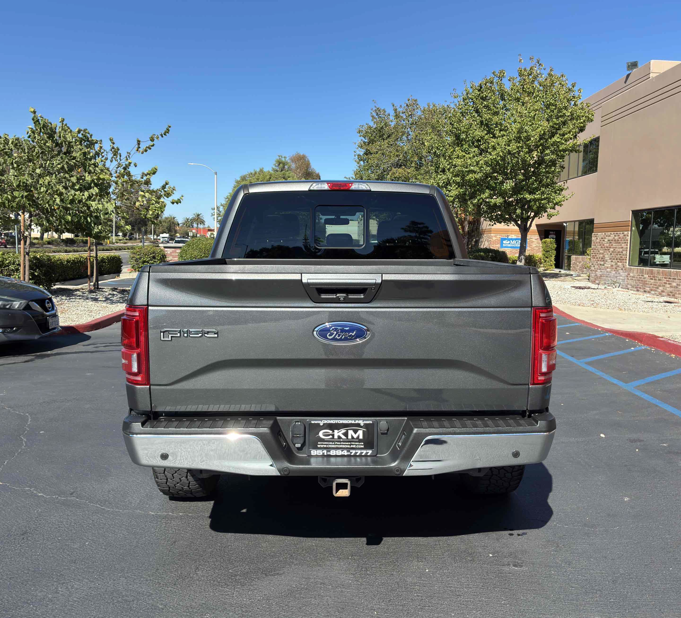 Used 2016 Ford F150 Lariat w/ Equipment Group 501A Mid AWD/4WD image 9