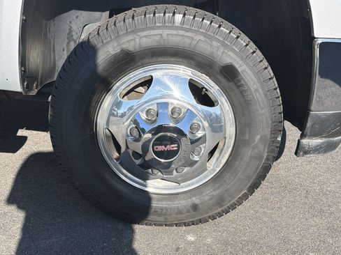 Used 2014 GMC Sierra 3500 SLE w/ HD SLE Premium Package AWD/4WD image 12