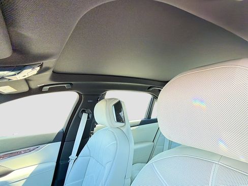 New 2026 BMW 760i xDrive image 27