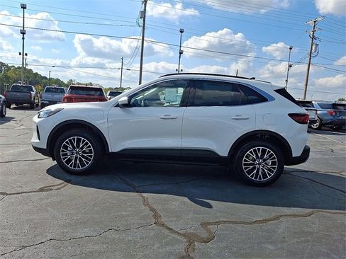 New 2025 Ford Escape SE image 4